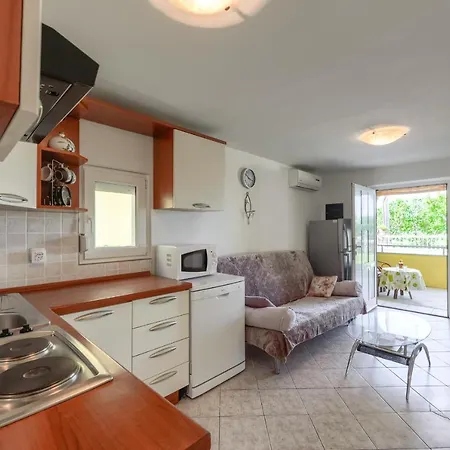 Haus Pia - Roza Ražanac